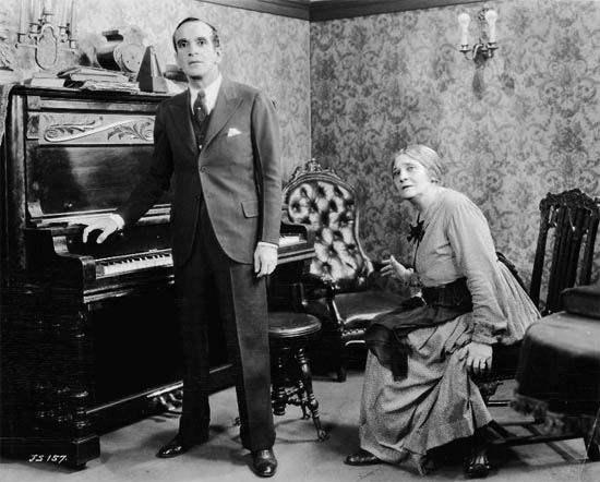 Al Jolson and Eugenie Besserer in The Jazz Singer“ alt=