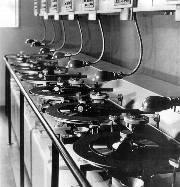 Turntables in the dubbing suite at Burbank Turntables in the dubbing suite at Burbank